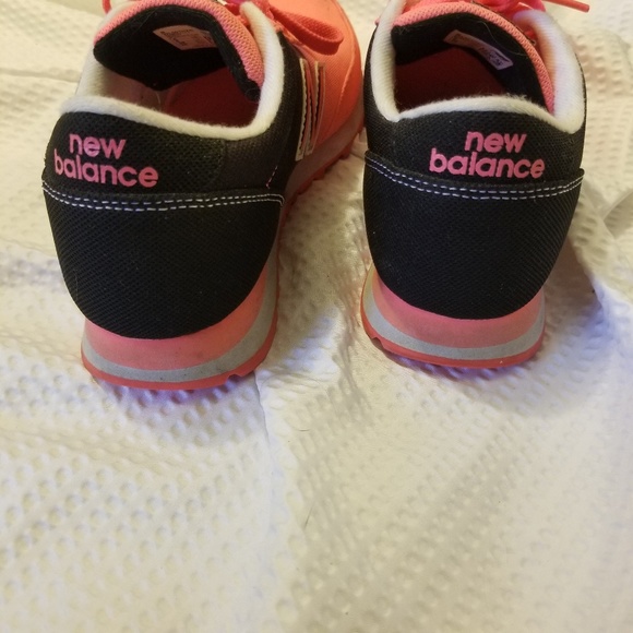 NEW BALANCE SIZE 8 WL501 SNEAKER - Picture 4 of 7